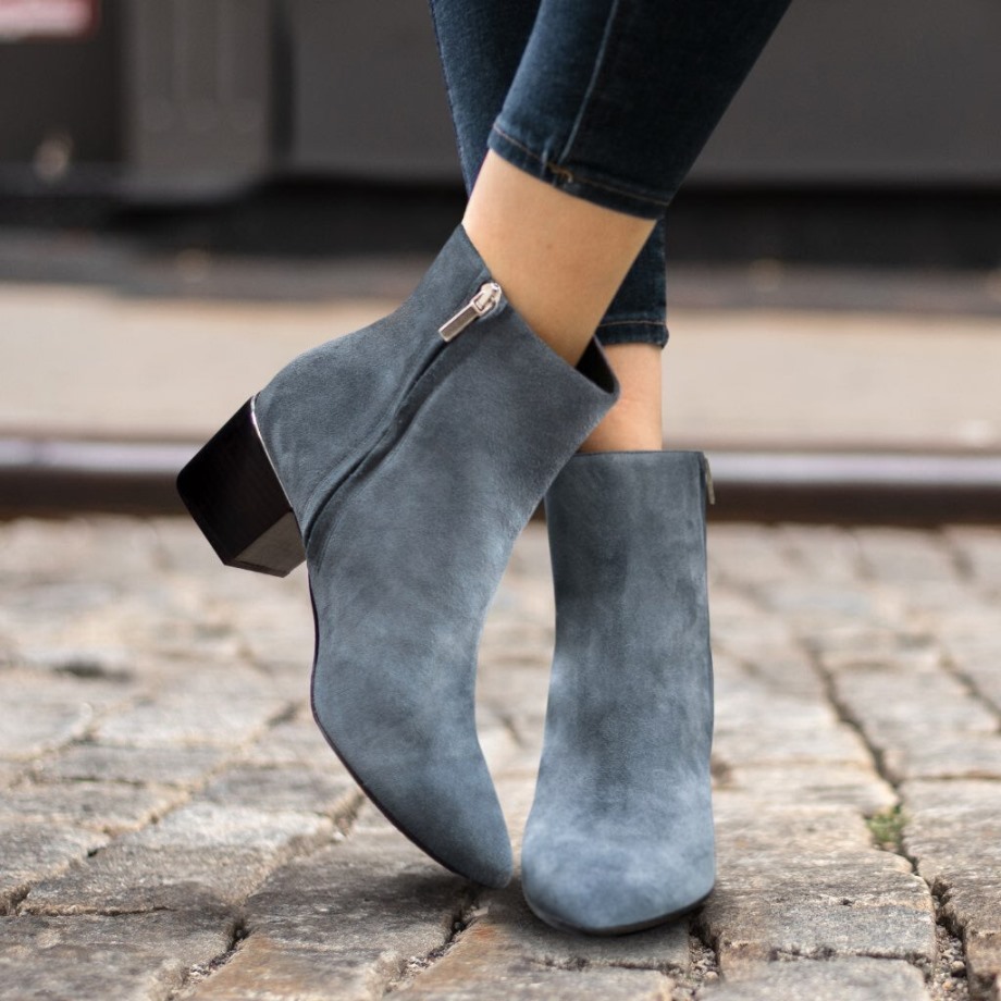 Bebe Luna Azul Miercoles