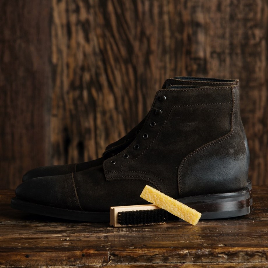 Lunes De Cepillo Y Borrador Para Gamuza De Cobbler's Choice