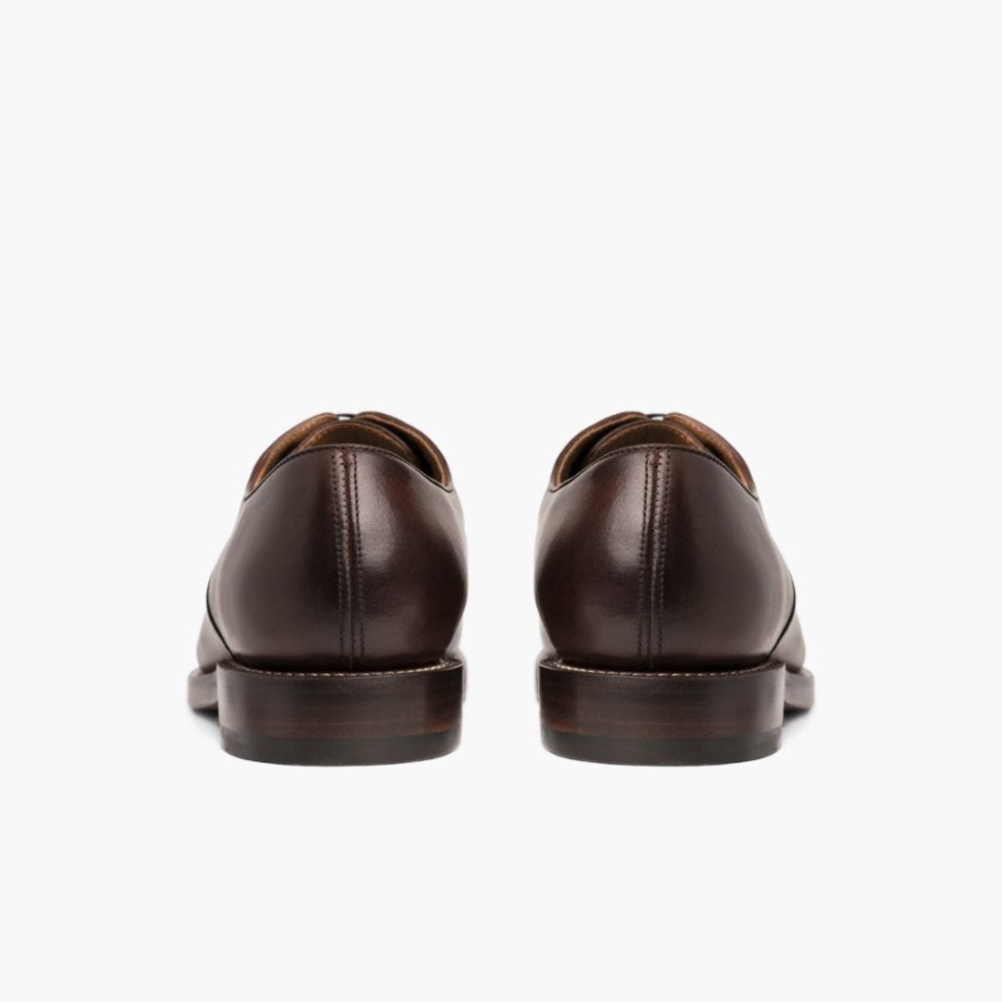 Ejecutivo Lunes Castaño