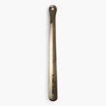 Thursday Cobbler's Choice 16'' Calzador De Metal Latón Cepillado - Imagen 2